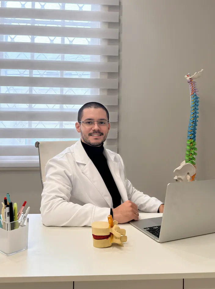 Dr. Yuri Silva Noronha, fisioterapeuta domiciliar em São Paulo, CREFITO-3 395683-F