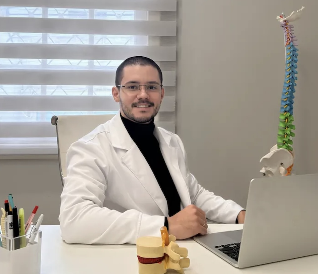 Dr. Yuri Noronha, fisioterapeuta domiciliar em São Paulo